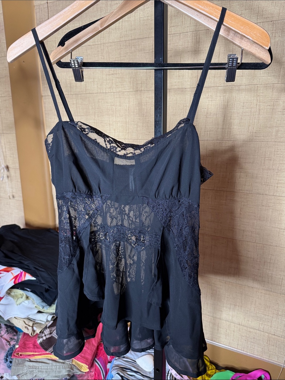 By Anthropologie Sheer Lace Ruffle Cami Top Black Size Medium - Picture 5 of 11